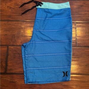NWOT Boys Hurley Boardshorts - size 16 (28” waist)